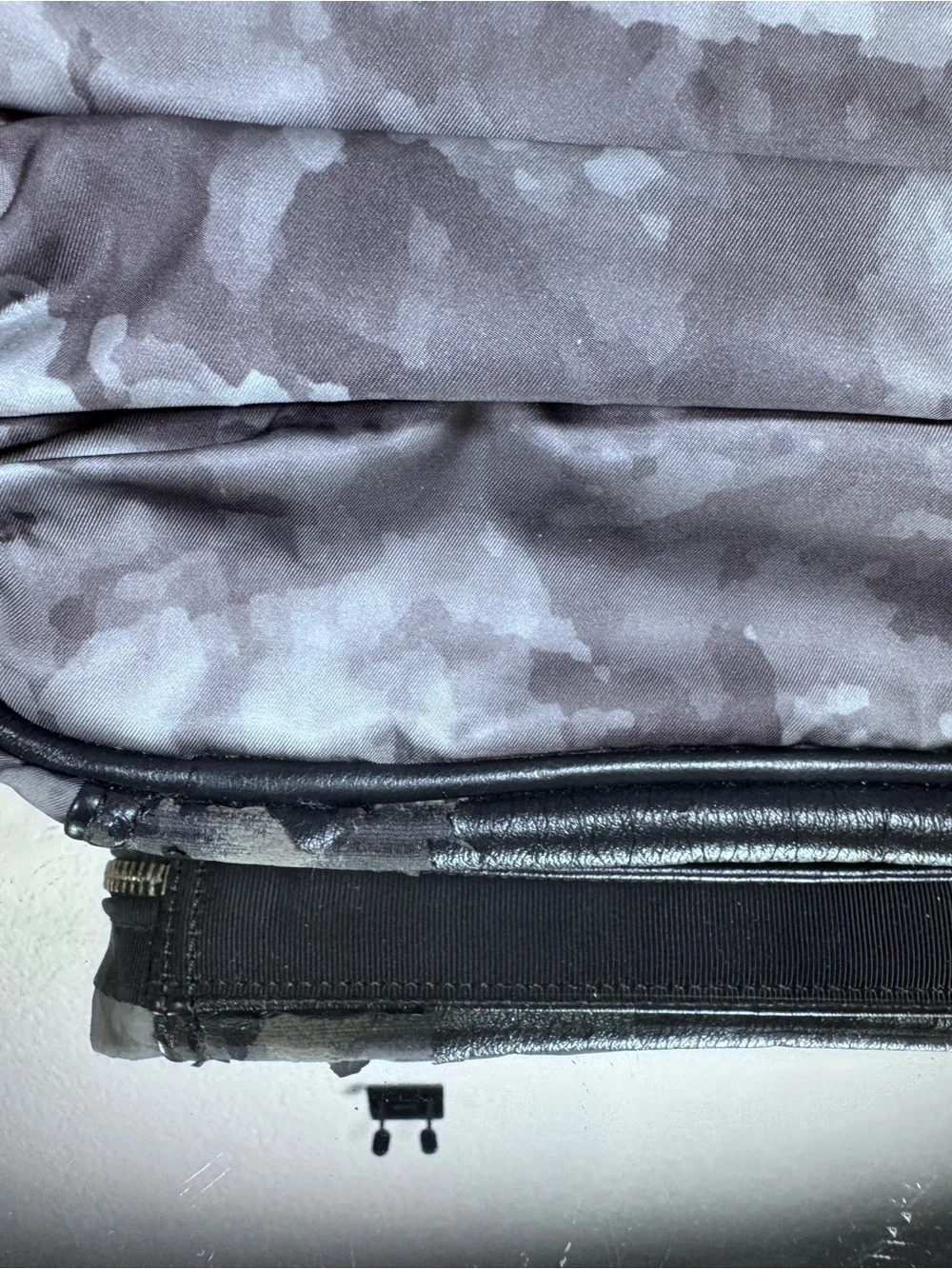 Lululemon Gym Essentials Kit Deep Coal Creekside Camo